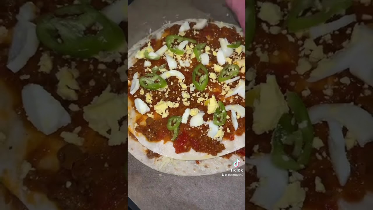 Un farci au four avec pâtes, tortillas￼, sauce tomate, fromage !