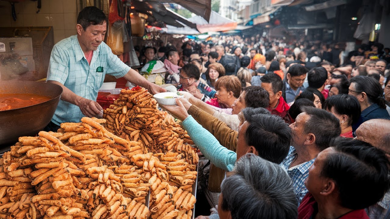 САМАЯ УДИВИТЕЛЬНАЯ ВЬЕТНАМСКАЯ УЛИЧНАЯ ЕДА - ULTIMATE FOOD TOUR
