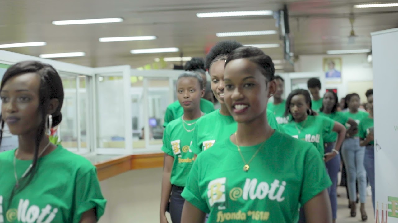 Visite à la BANCOBU des finalistes à l’élection de Miss Burundi 2021