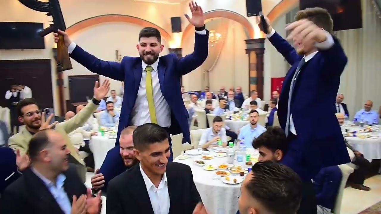 مشاهد طائرة درون من حفل المنشد الدمشقي منصور زعيتر من حفل آل السباعي في حمص