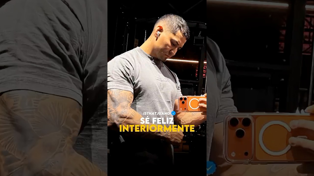 Camisa gucci con cuerpo fucci. Eso no funciona bro, sabes. Es como perder dos veces ❌
