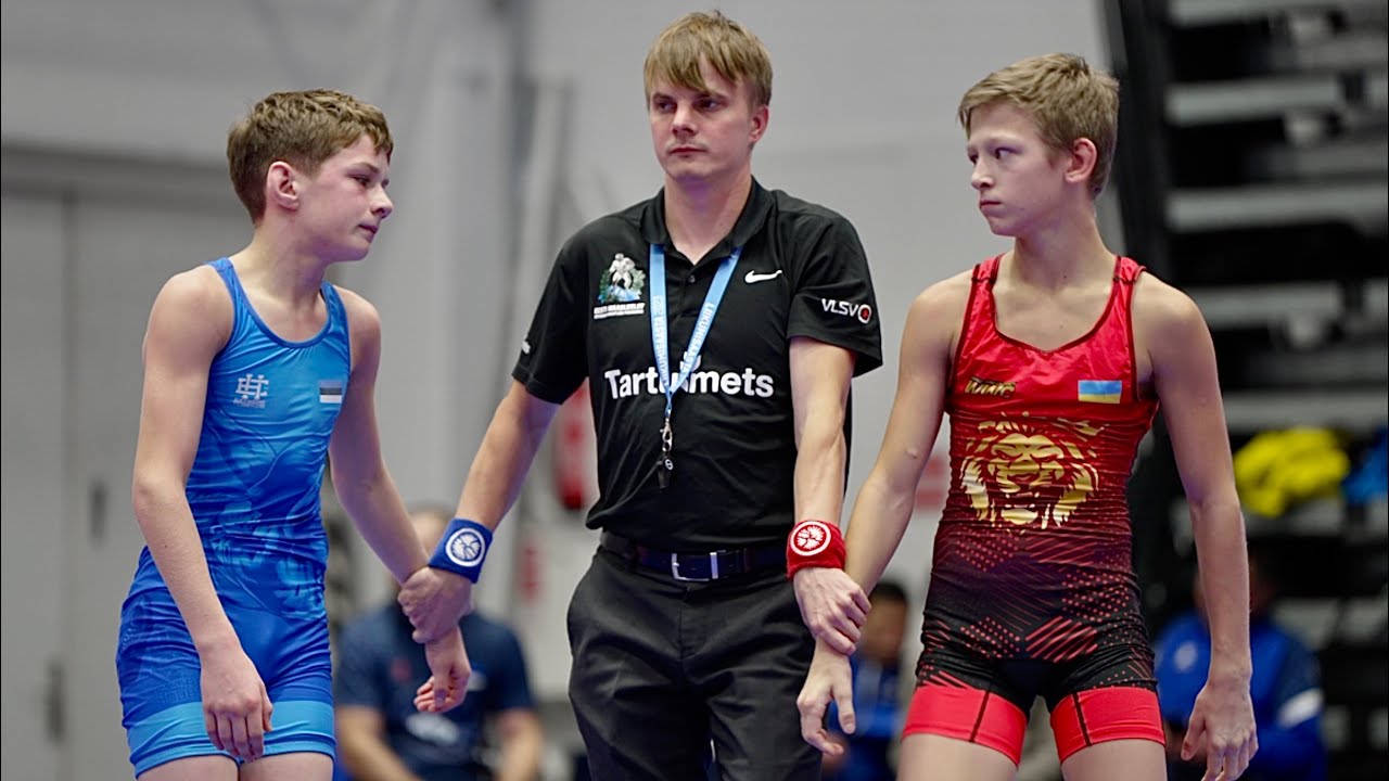 U15 Mykyta Kuropiatnyk (UKR) vs Jürgen Lips (EST) 41kg. Greco-r boys youth wrestling.