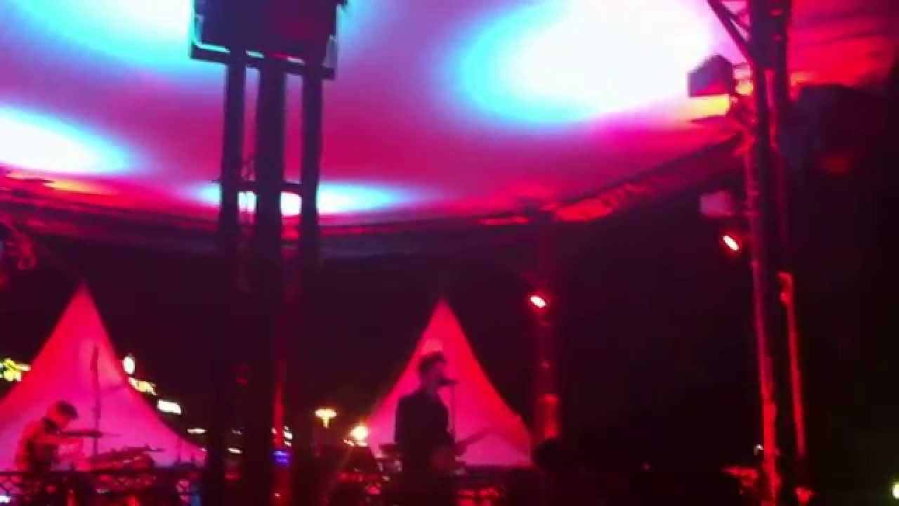 Mourah / Birds (live version)