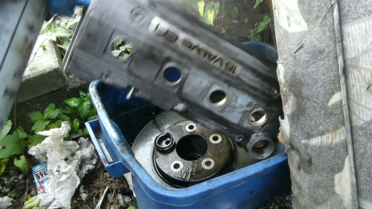 1994 Toyota Corolla Valve cover gasket Replacement