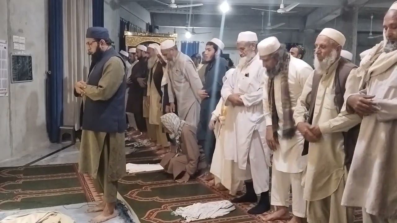 Maulana Kaleem Ur Rehman Usmani Namaz Isha