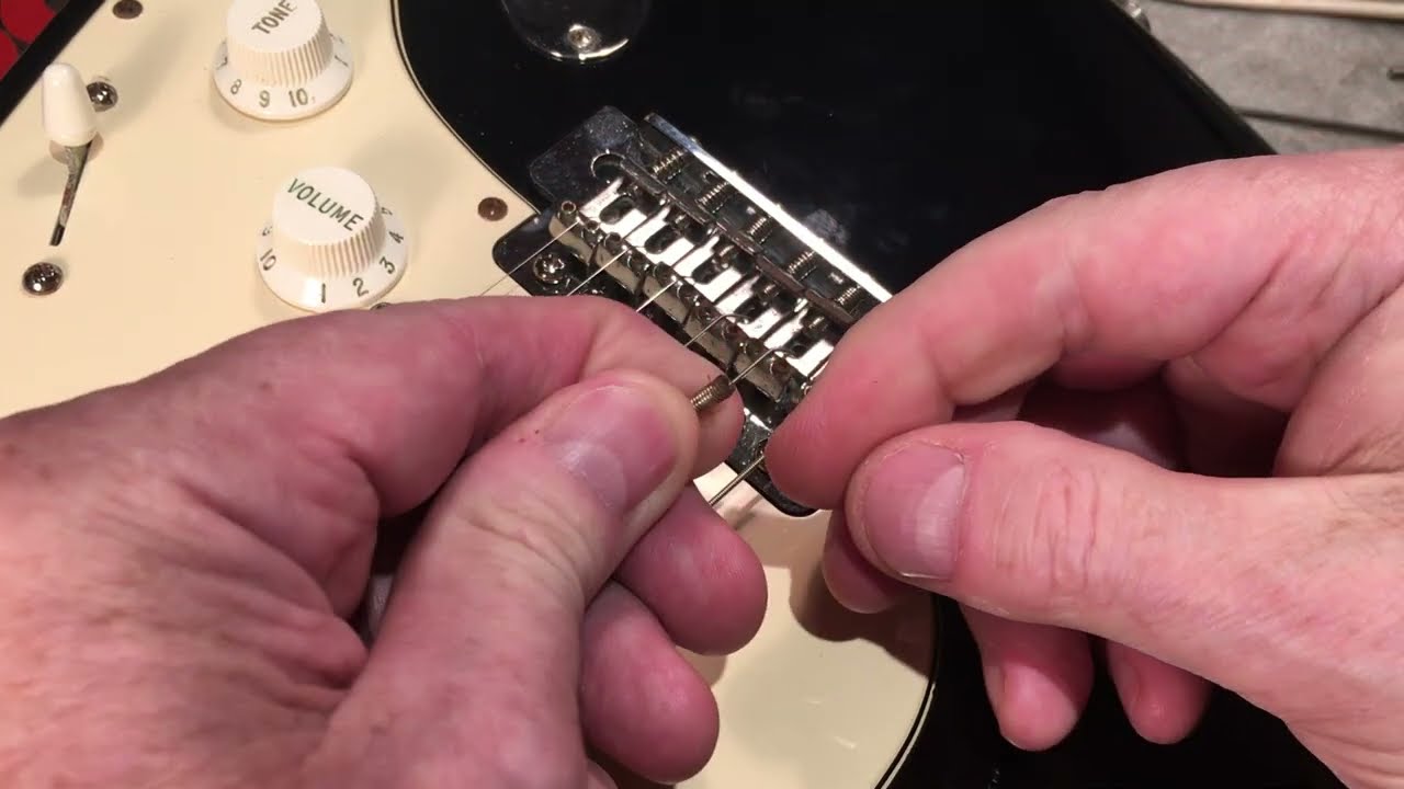 Как бороться с изношенными винтами седла Stratocaster — советы и рекомендации