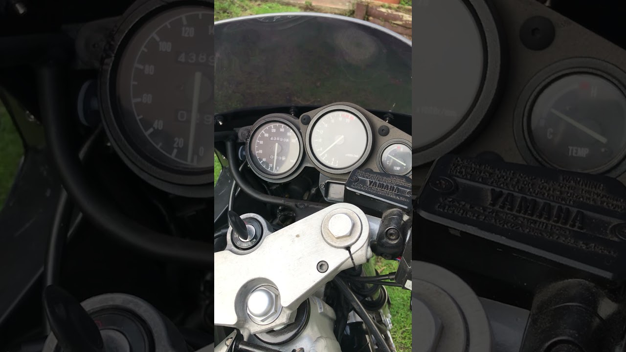 1989 Yamaha FZR250RR
