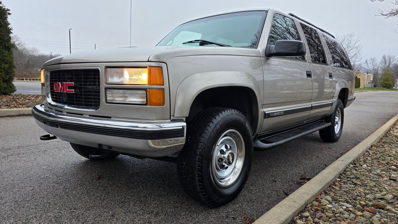 1999 GMC K2500 Suburban - Rust Free, 147K mi, V8, 4WD