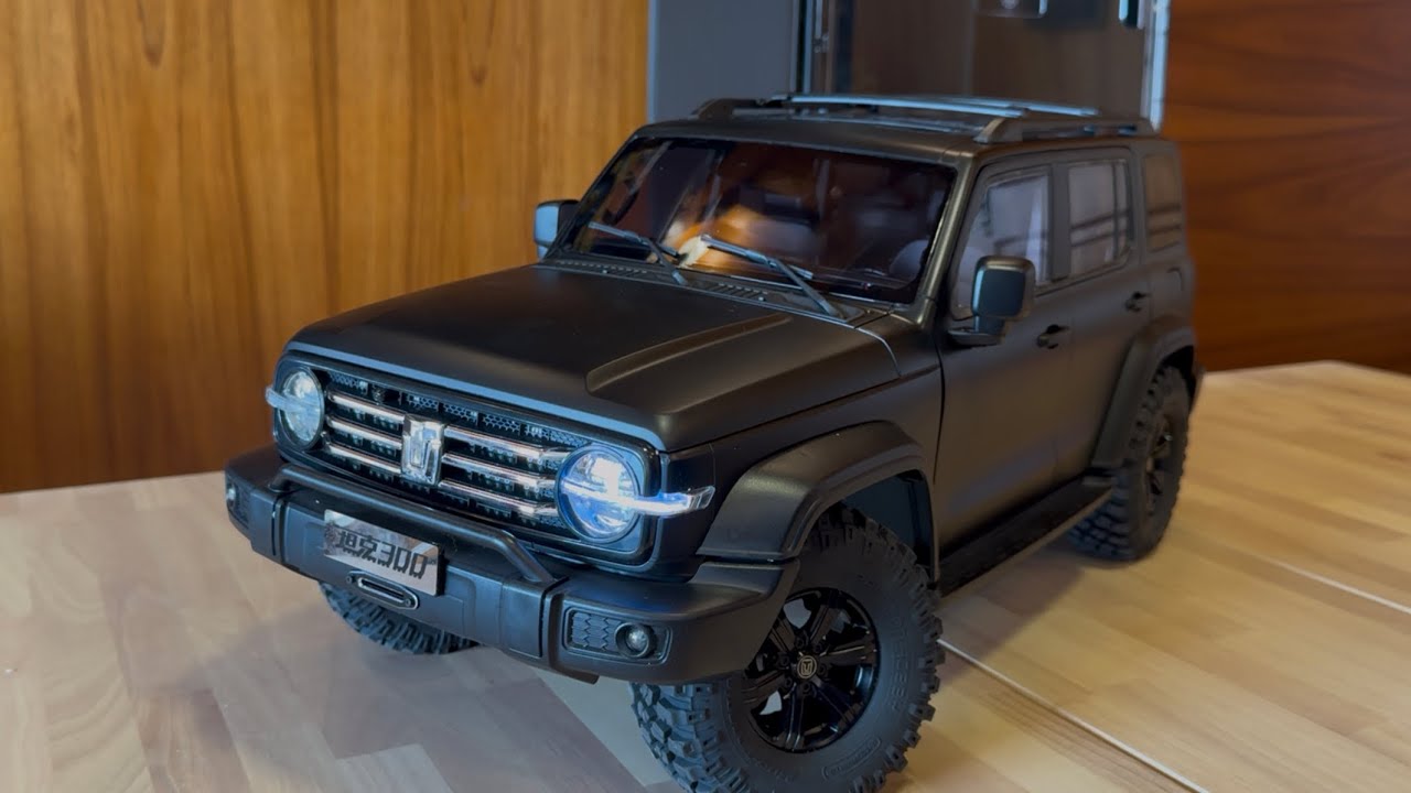 UNBOXING TRACTION HOBBY| KM| TANK 300 Hard body 1/8 Scale 4X4 RC Car| Best Details| #unboxing #rccar
