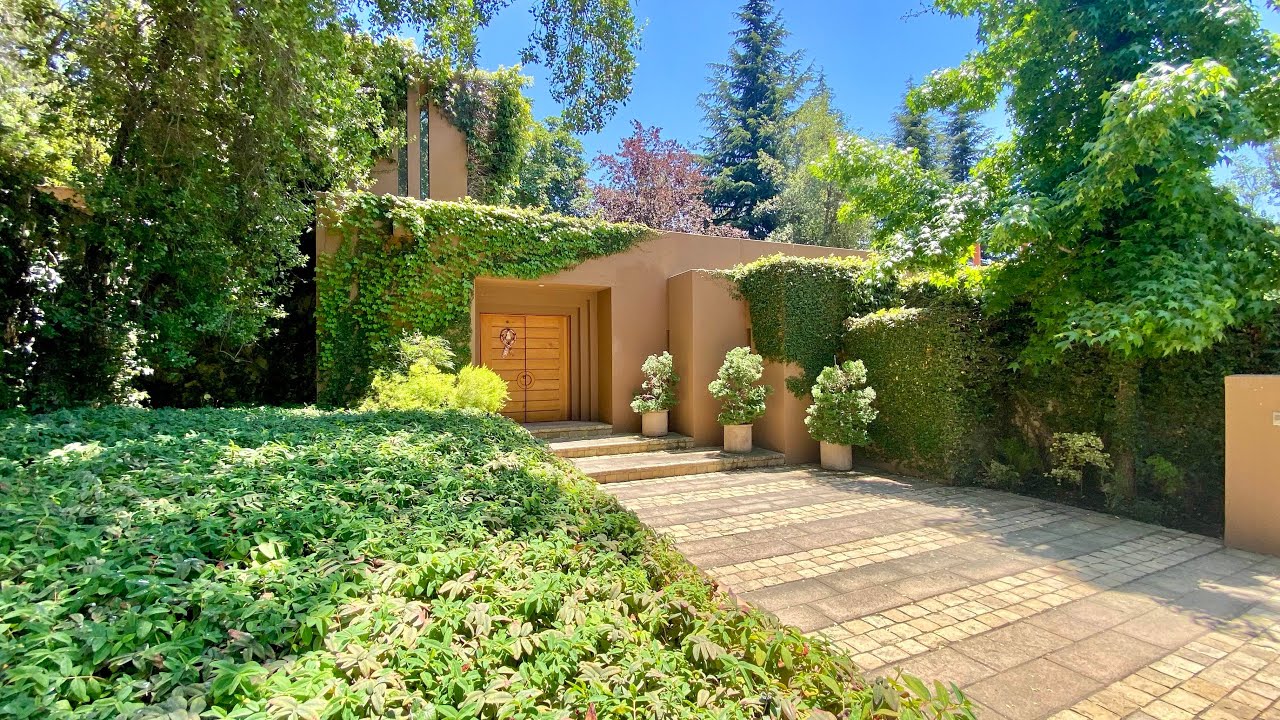 VENTA / Maravillosa Casa en Club de Golf Lomas de La Dehesa.
