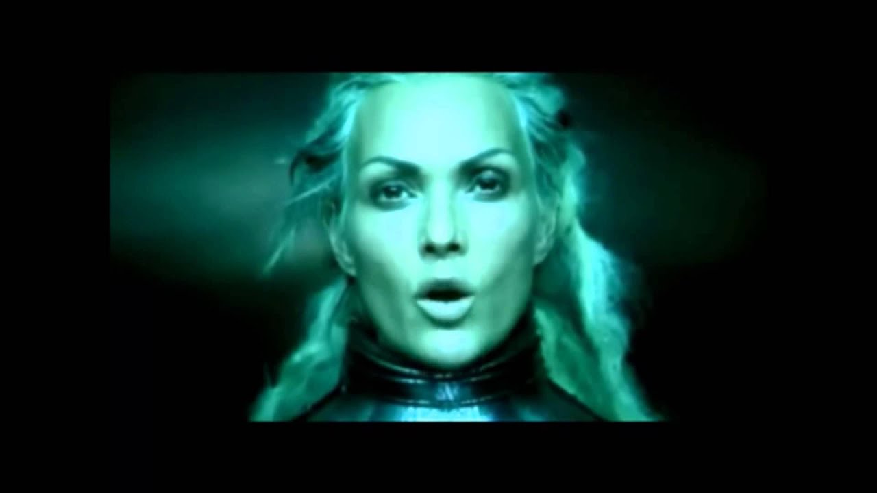Anna Oxa - Senza Piet&agrave; (Official Video)
