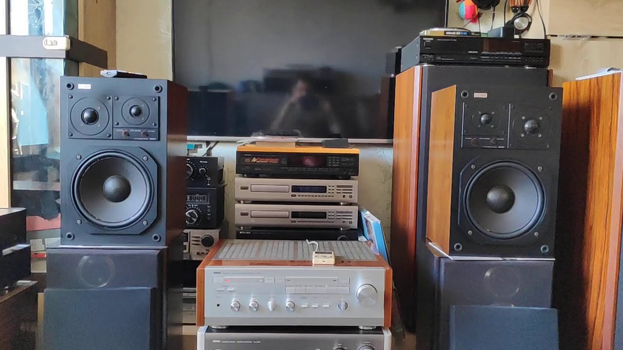 YAMAHA A 1000 +  M77