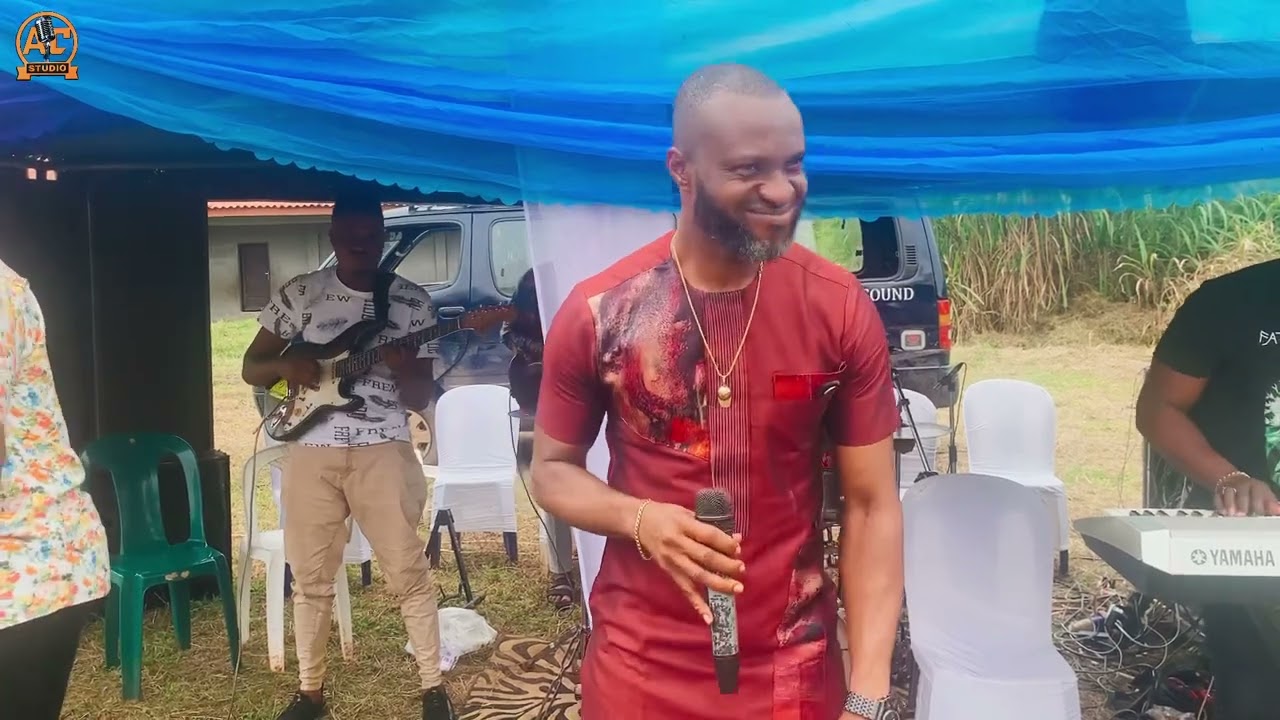 ABLE CEE LIVE REGGAE PERFORMANCE @ EHA-ALUMONA IN NSUKKA.
