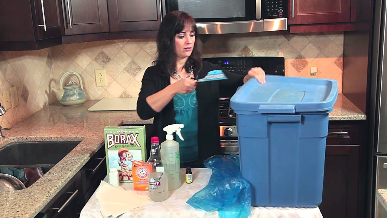 How to Keep Clothes Stored in a Basement From Smelling Musty : Removing Smells From Clothes
