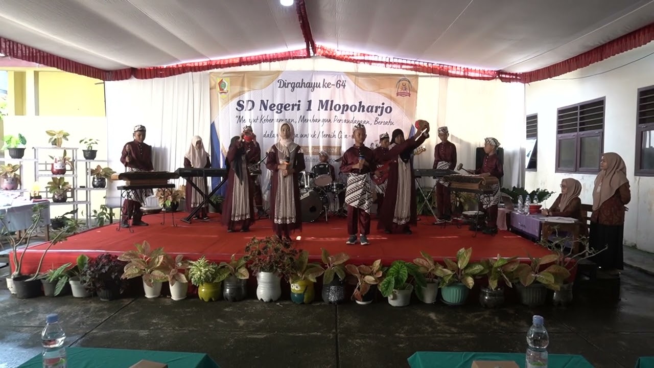 Wali Sanga - Musik rebana religi modern  