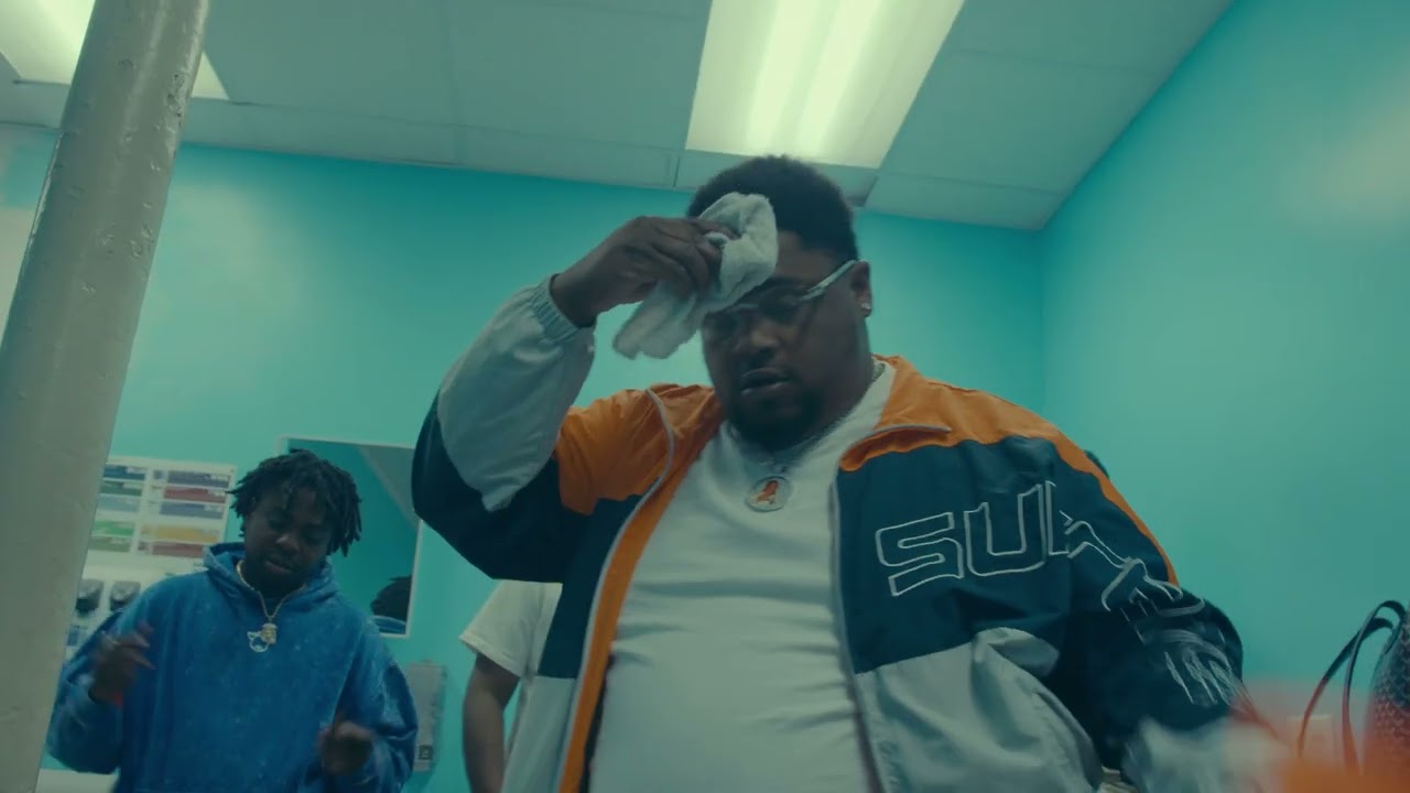 Big Baby - Duffle Bag Boy feat Sweezee Don ( Official Video)