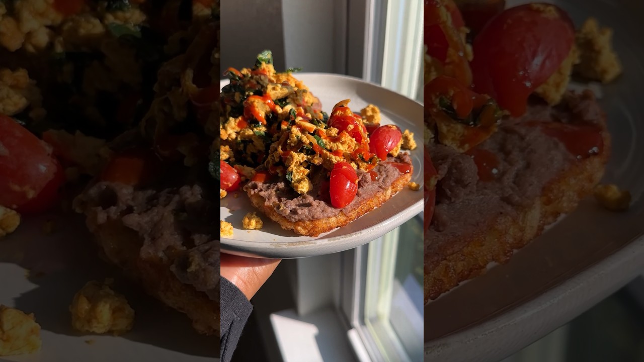 11 PLANT BASED BREAKFAST IDEAS - more inspo and recipes on my channel! #veganbreakfast #plantbased
