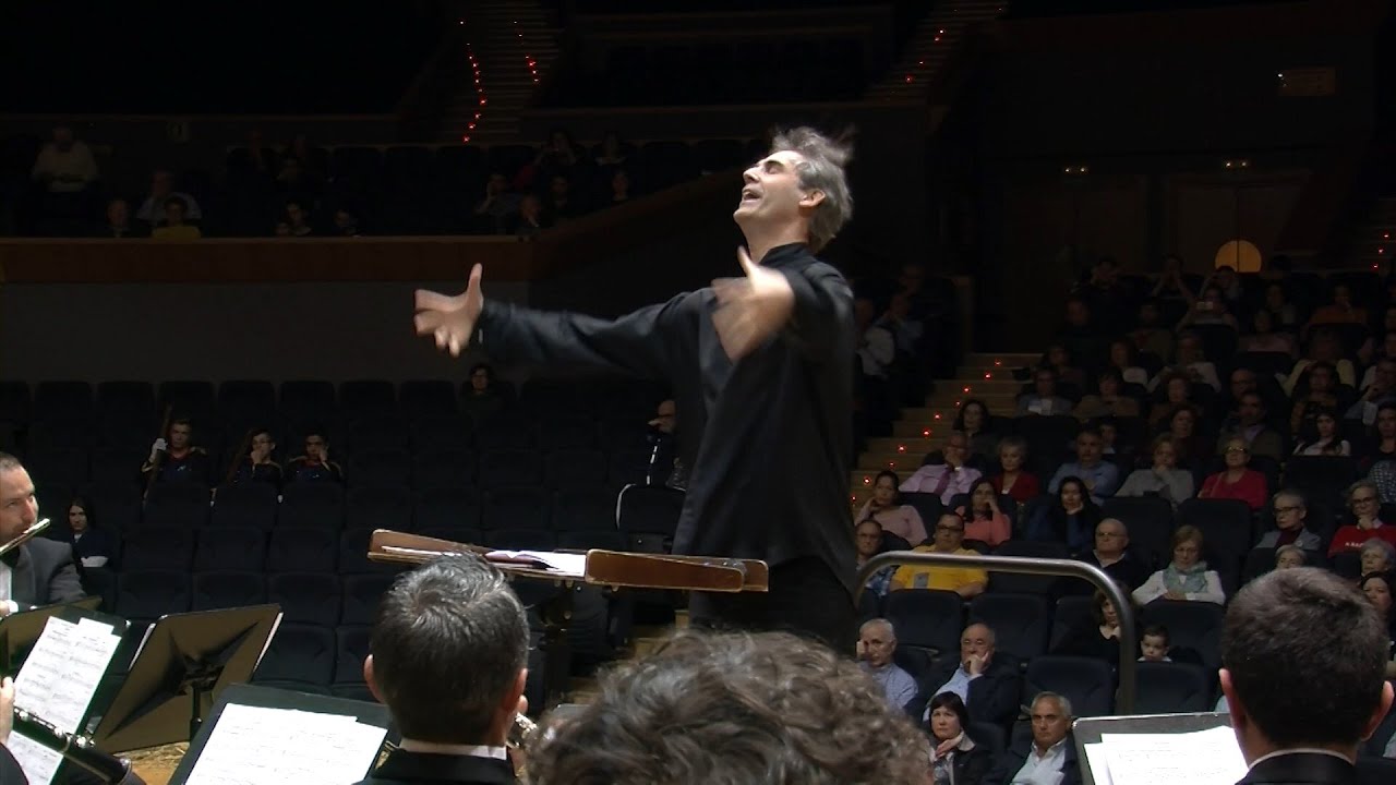 OCTOBER (Eric Whitacre) Banda de Música Municipal de A Coruña. Director: Juanjo Ocón