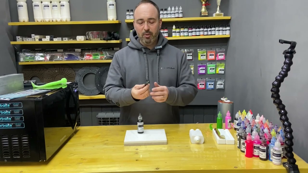 Properbaits “Машинное масло янтарь” - колер для изготовления силиконовых приманок