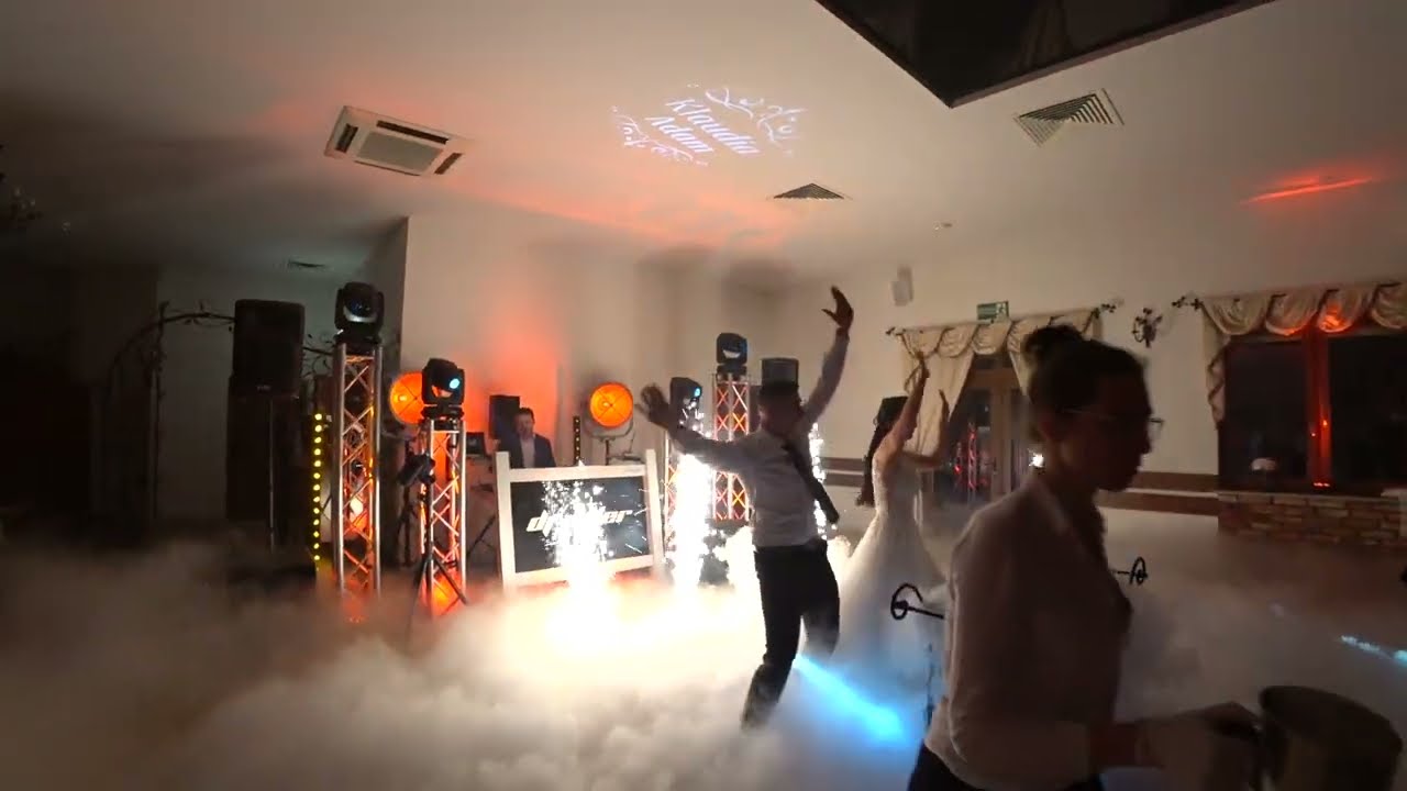 Dobry wieczór Polska !!! na weselu :) wjazd tortu :) Gościniec Działyński - DJ.PETER