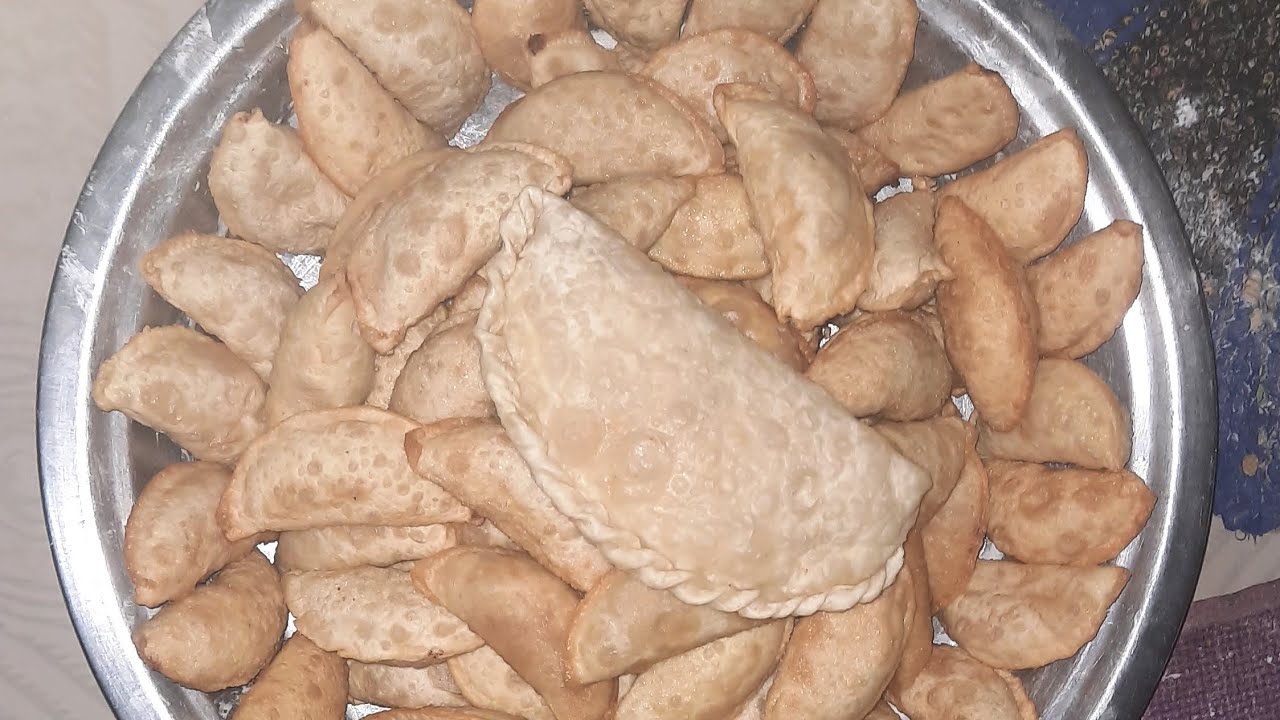 मभा की गुझिया 🥰😍🤩