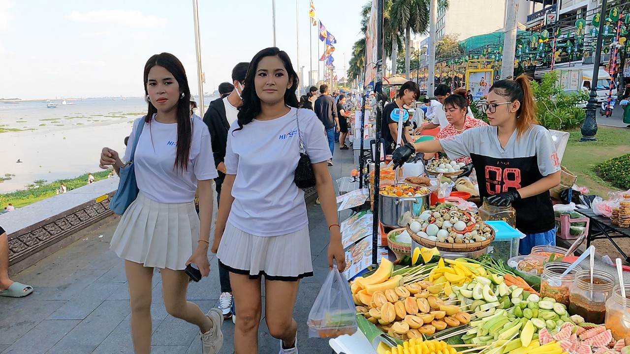 Sunset Walk and Street Food Feast Phnom Penh Riverside Night Market 2026 Street Food Compilation