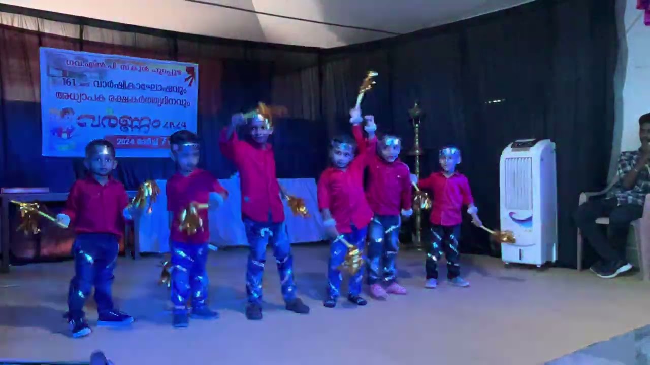Oru madhurakkinavin dance