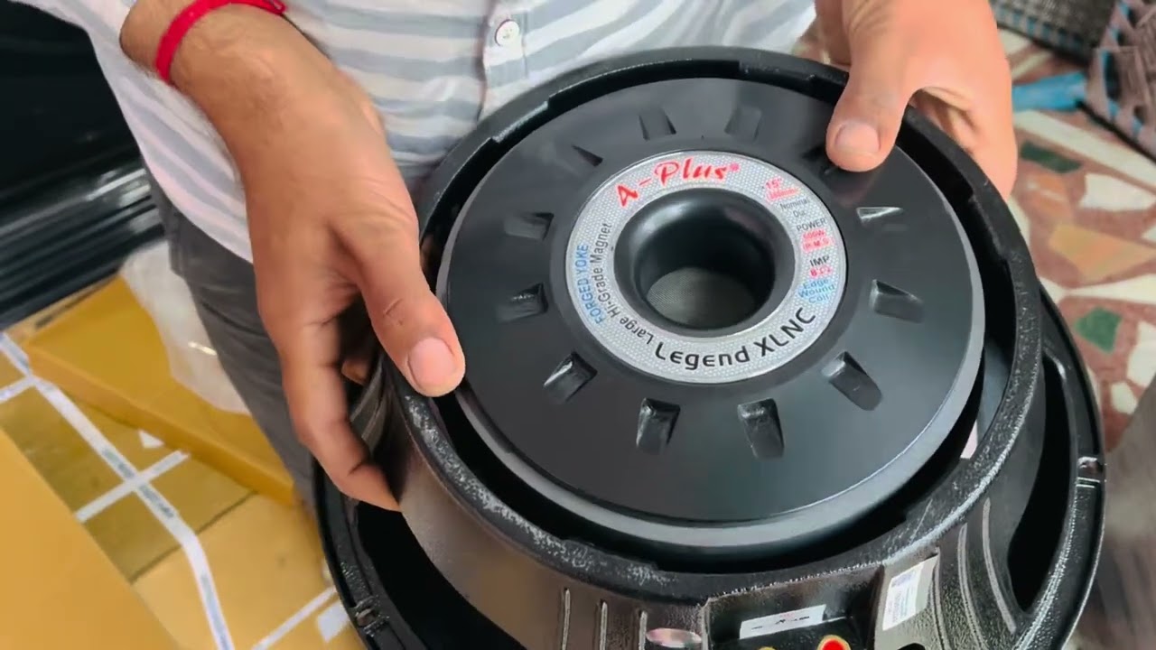 A PLUS 15 INCH 600 WATT SPEAKER LEGEND XLNC MODEL