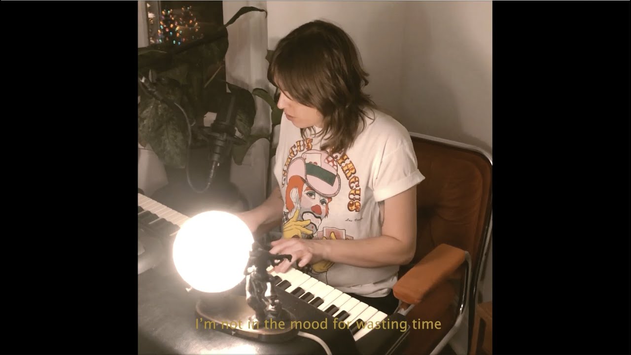 jackie - Unspun (In My Living Room)
