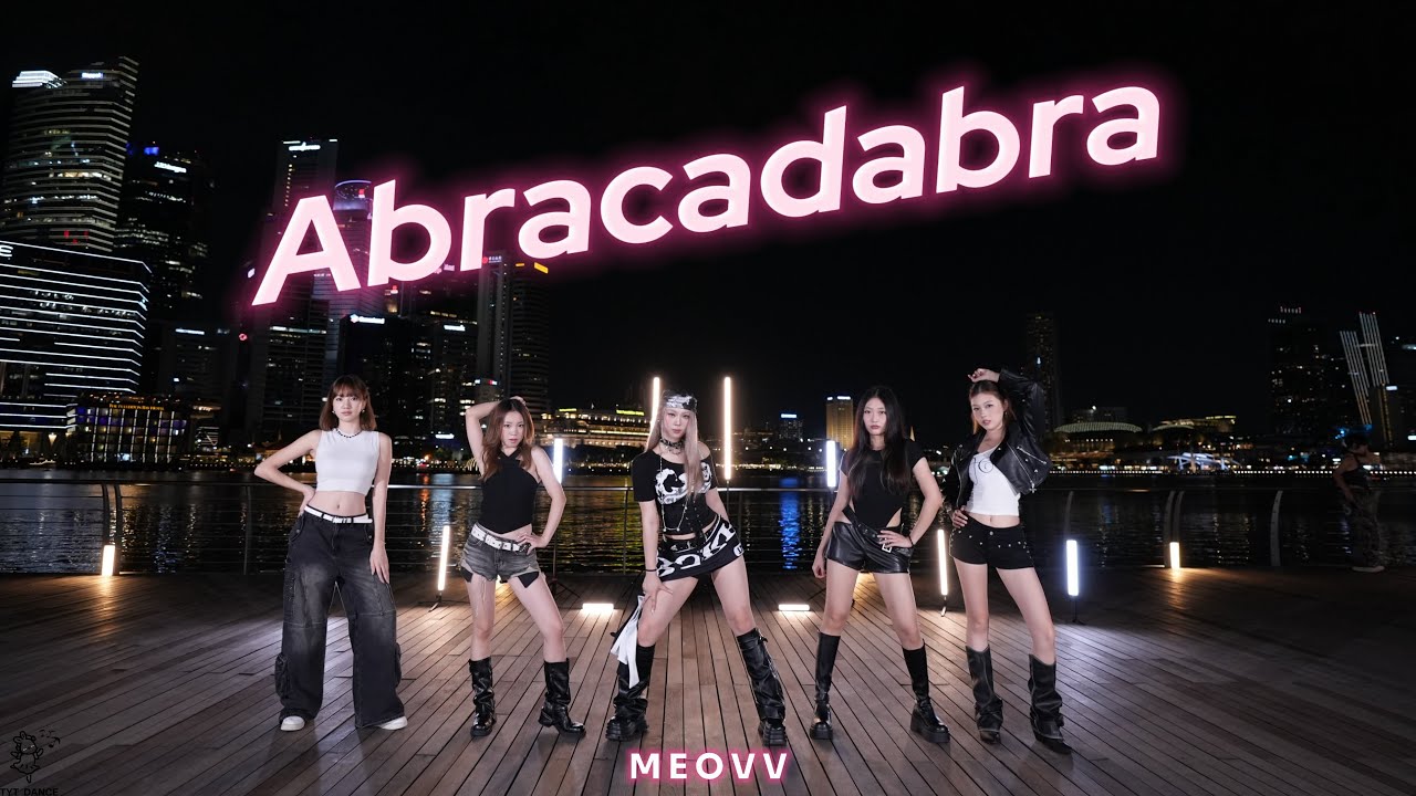 [KPOP IN PUBLIC | ONE TAKE] Abracadabra - MEOVV in Singapore by TYT DANCE CREW