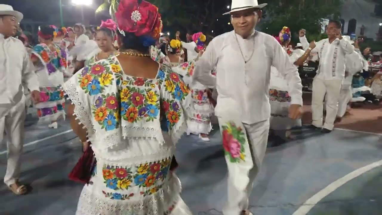 Hermanas Mayra y Ena Margely, Orq. Arturo González. Iglesia del Carmen, Cancún 2023