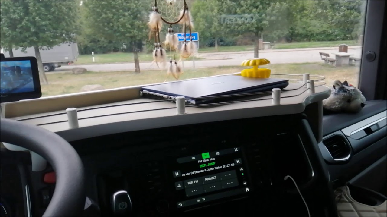 Ostatnia trasa w Megatranslaw/Zmiana firmy