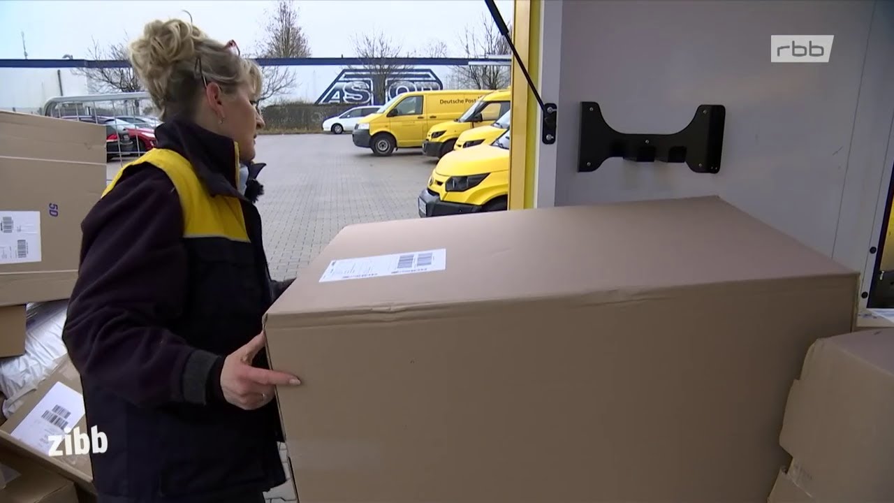 Unterwegs mit einer Postbotin