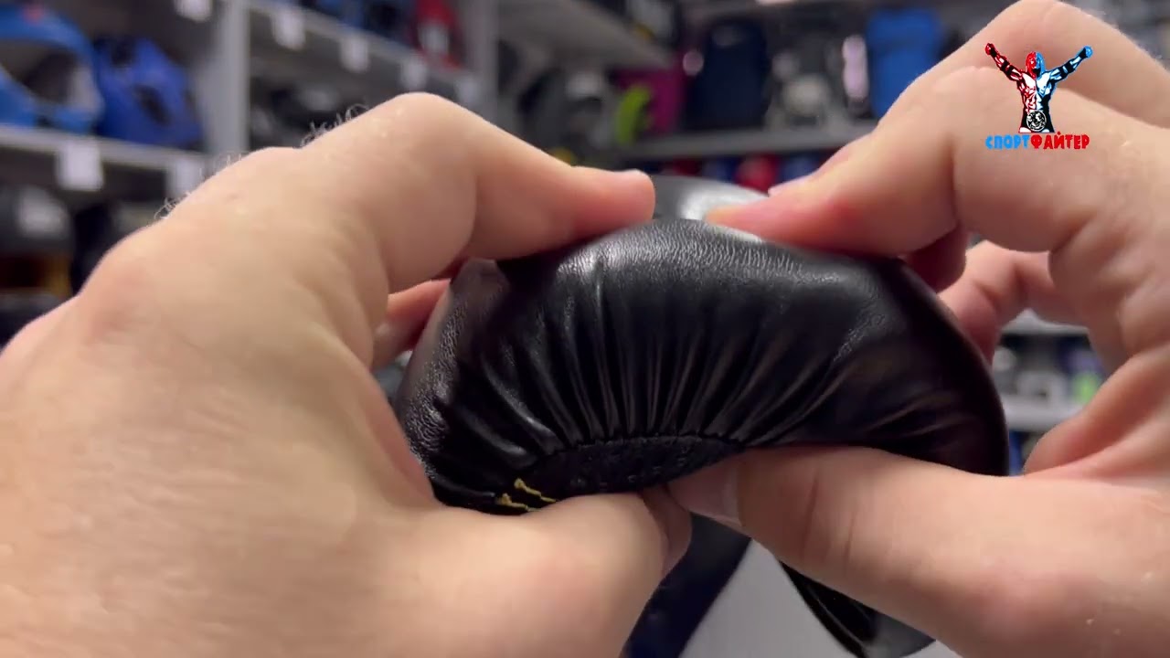 Боксерские перчатки Adidas Hybrid 80 черно-зол