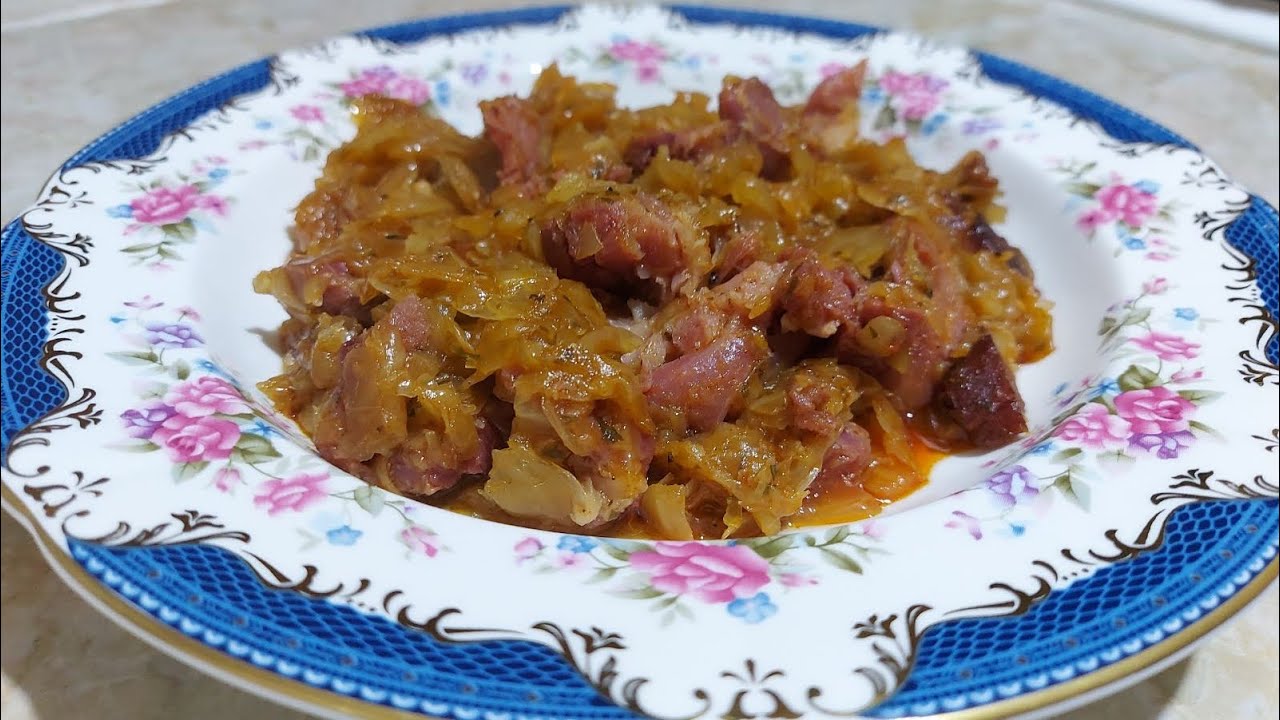 Подварак со свиным сухим коленом