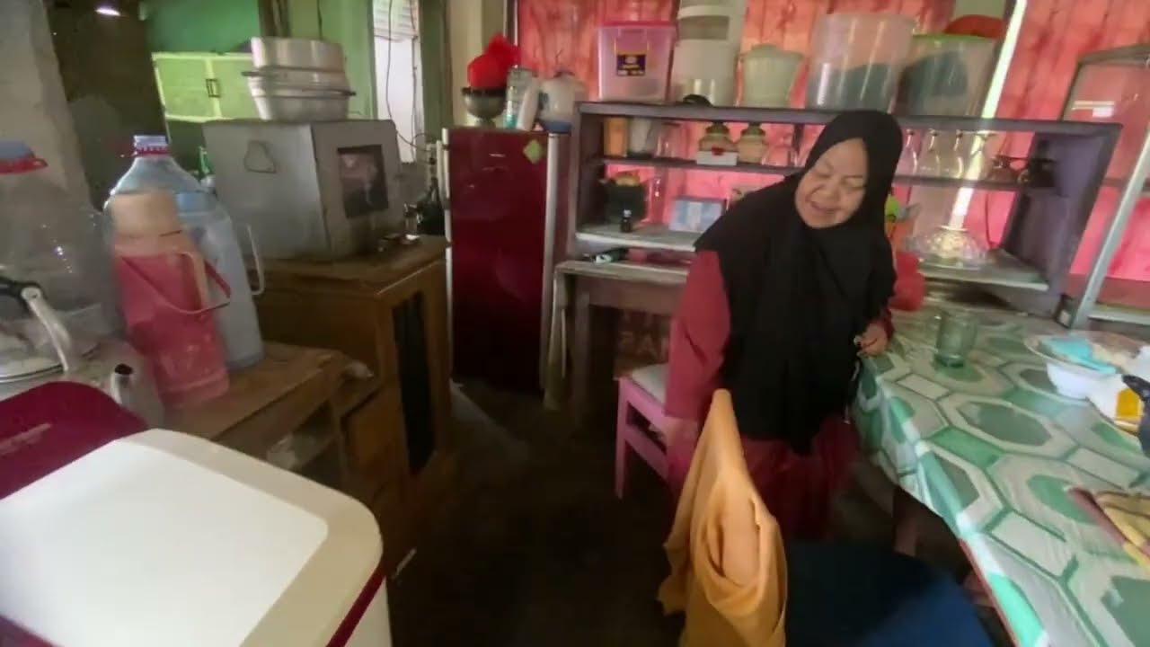 Jual cepat Rumah kios usaha promo jual butuh uang pinggir jl utama  L:200m2 AJB Rp.83 juta 