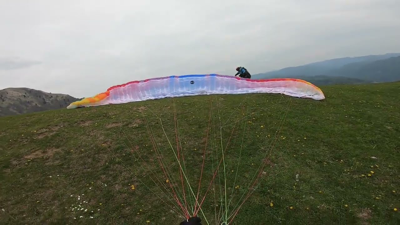 Relaxing paraglider flight on a cloudy day - no music, no talking, just flying