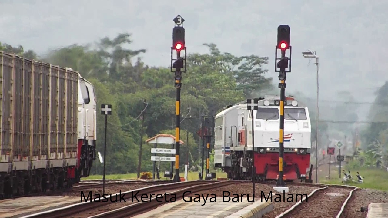Kejadian Langka, Silang Dan Susul 3 kereta