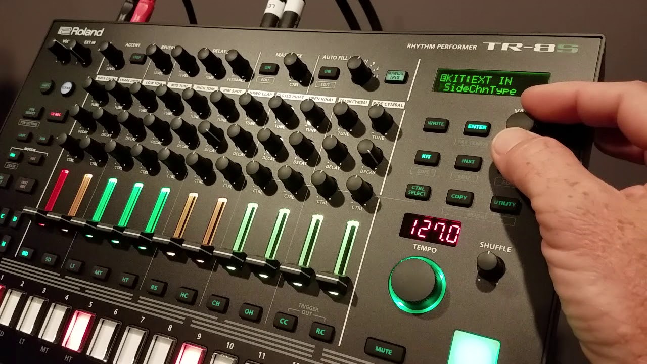 Учебное пособие по Roland TR-8: внешний вход и сайд-чейн