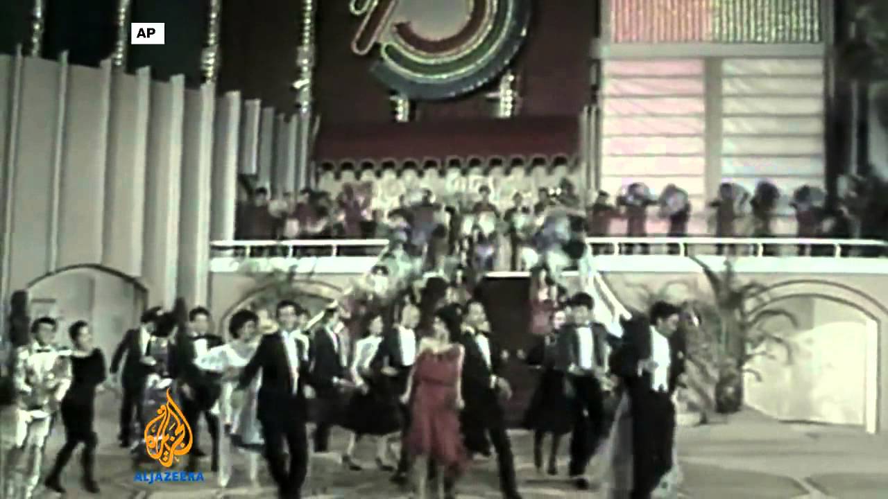 Hong Kong's kung-fu movie mogul dies at 107
