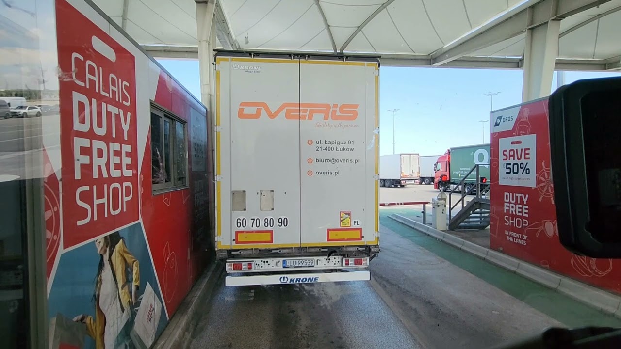 Transición,  para embarcar en Calais, Francia.