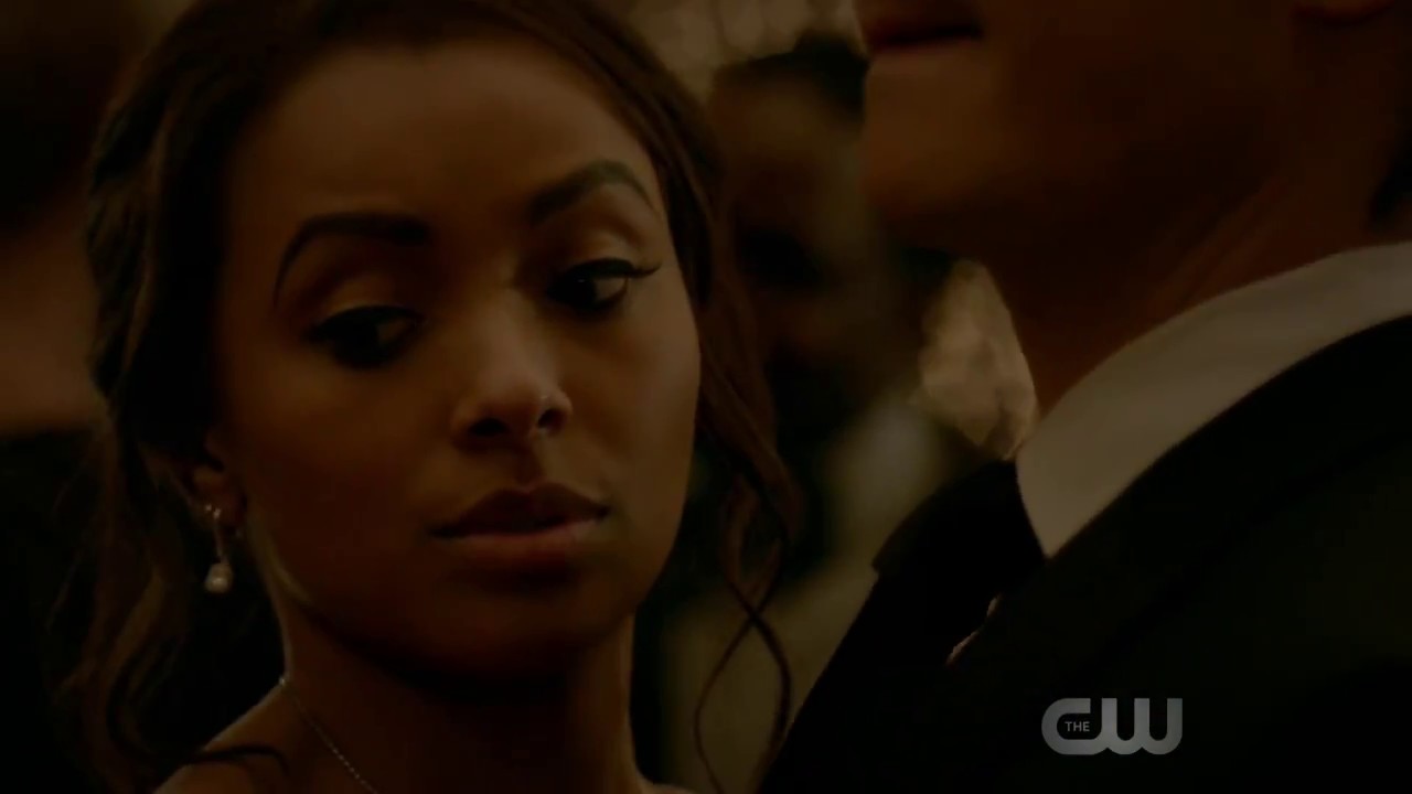 The Vampire Diaries 8x15:  Damon, Bonnie and Enzo dance at the wedding
