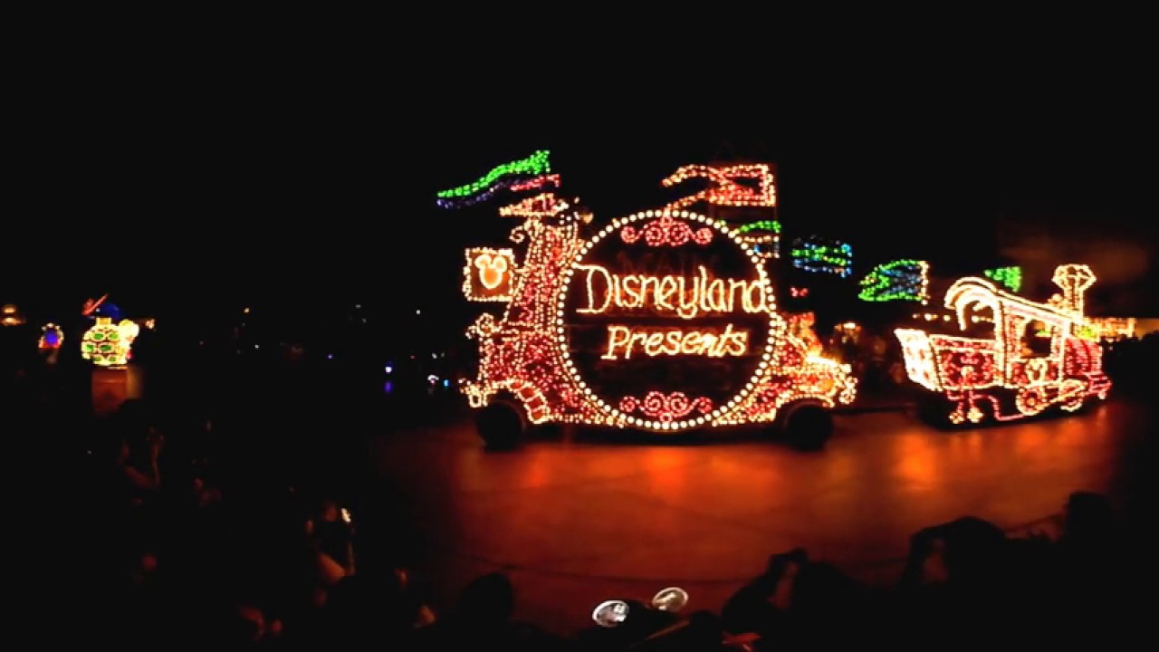 Disneyland - The Main Street Electrical Parade, Fantasyland