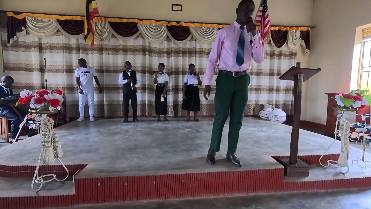 Brian Asiimwe singing Tihiine ori nkiiwe at kagongo Full Gospel Church