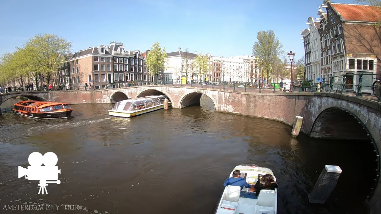 Amsterdam Boat intersection 🎥☀️