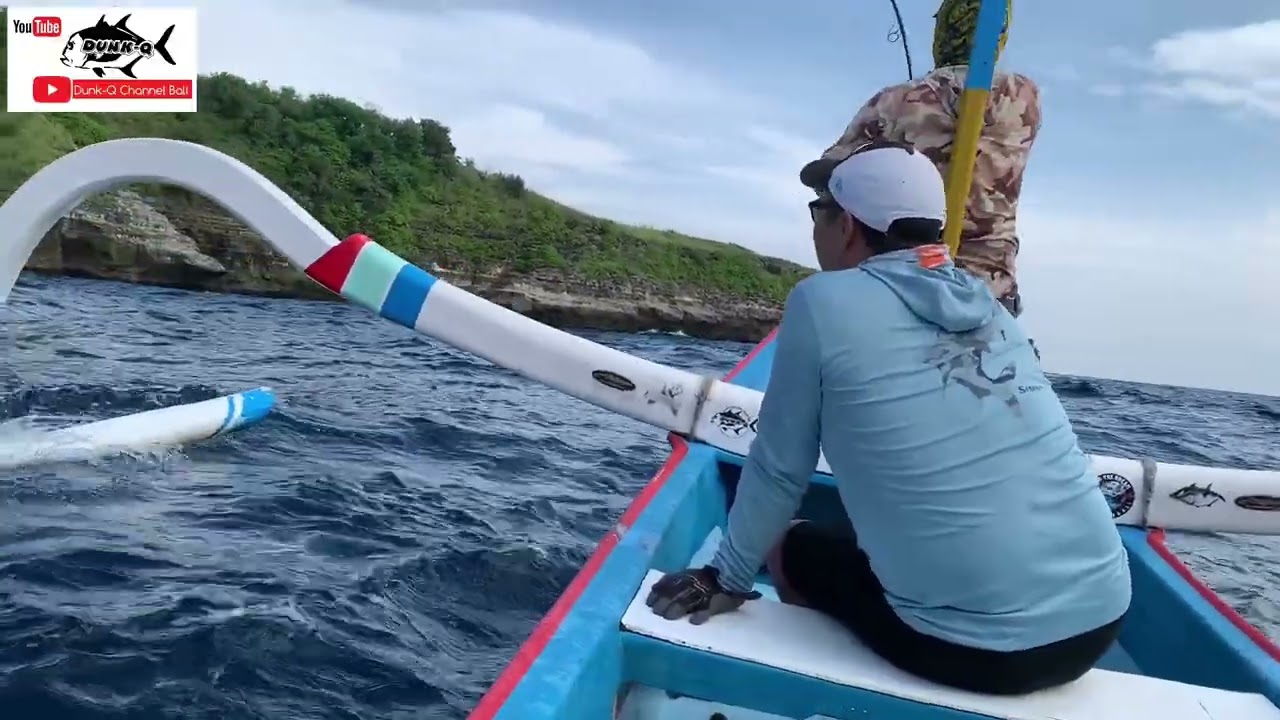 GT FISHING BALI || 2 ANGLERS FIGHT WITH MONSTER GT IN BALI