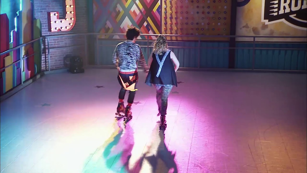 Soy Luna | I'd Be Crazy | Yam Ve Ramiro Paten G&ouml;sterisi