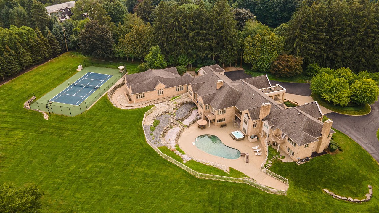 1100 Orchard Ridge Road, Bloomfield Hills