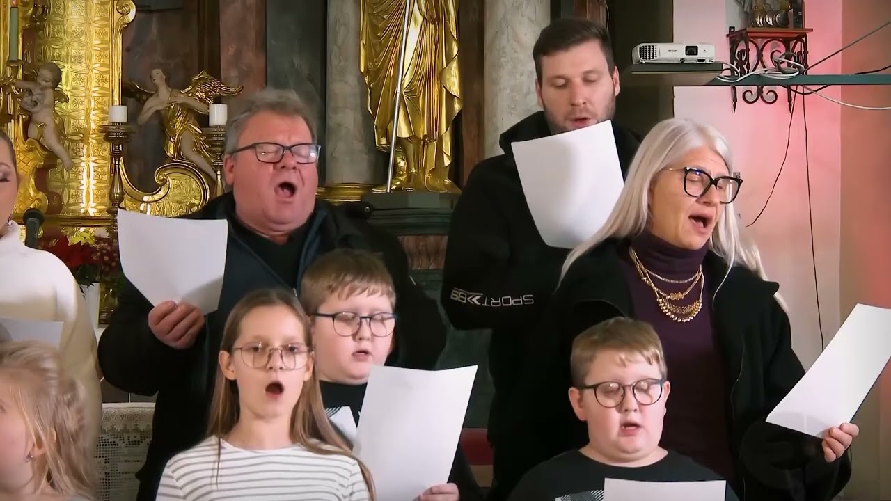 BOŽJI NAM JE ROJEN SIN