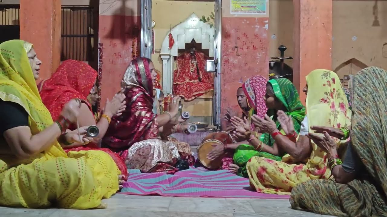 🌸 नवरात्रि स्पेशल | देवी मैया को लगो है दरबार | ललिता मधुरिमा भक्ति 🌺 #bhajan #Navratri2025